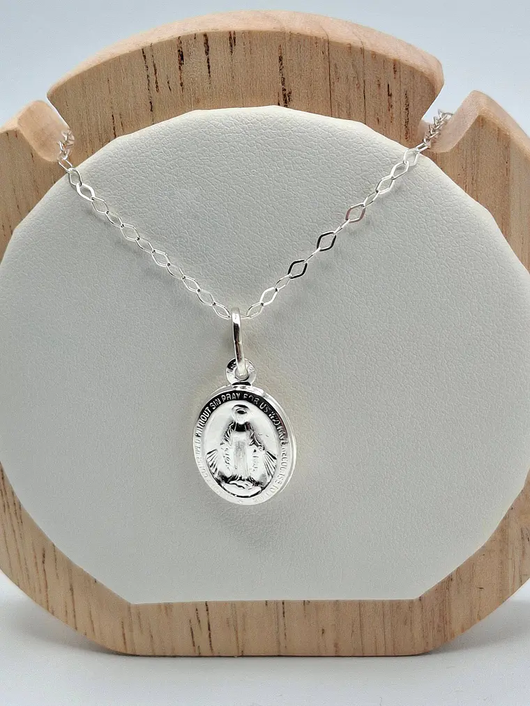 Collar Virgen Milagrosa 1