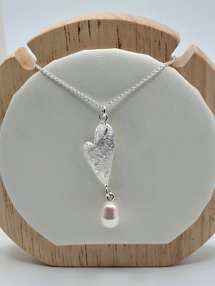 Collar Corazón y perla