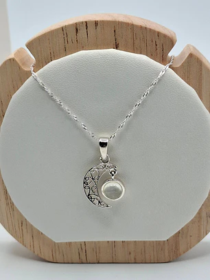 Collar Luna con piedra luna