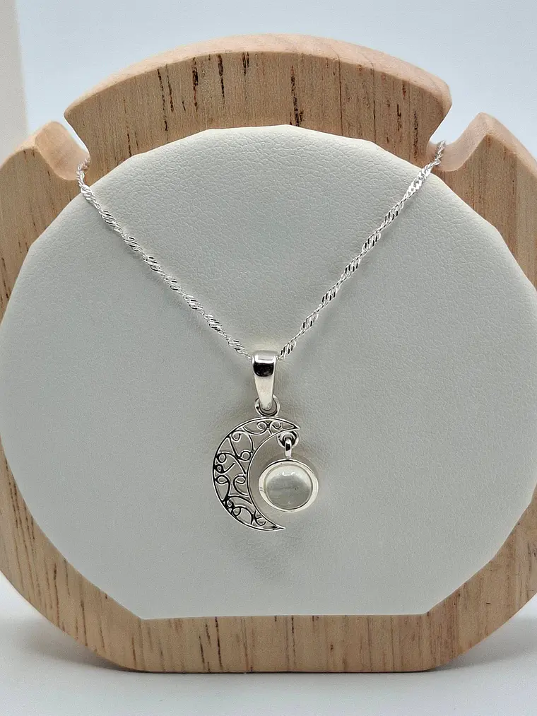 Collar Luna con piedra luna 1