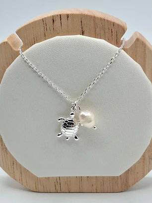 Collar Tortuga con perla