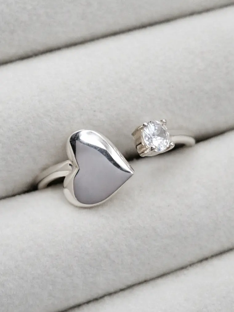 Anillo Corazón y punto de luz 1