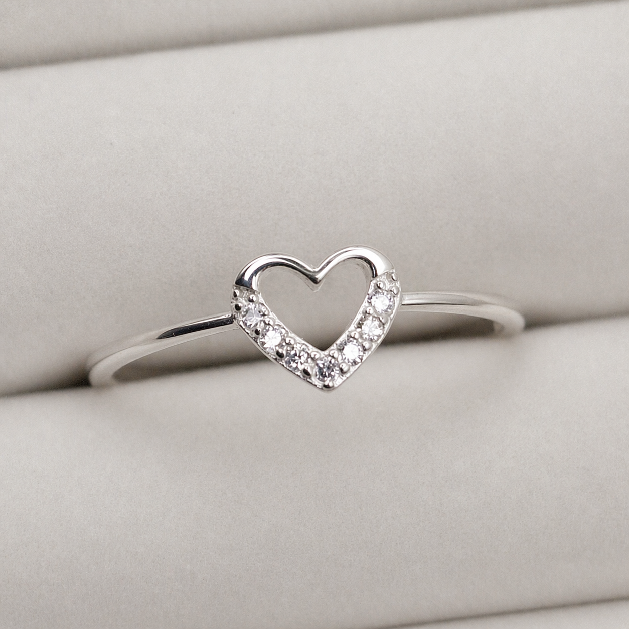 Anillo Corazón con destellos