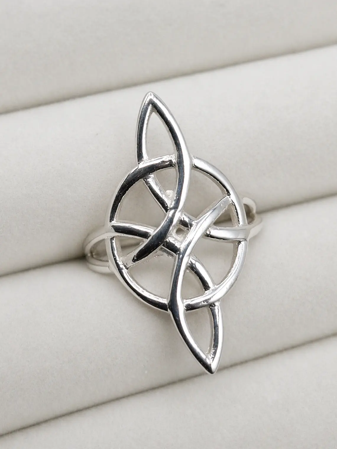 Anillo Nudo de Bruja 1
