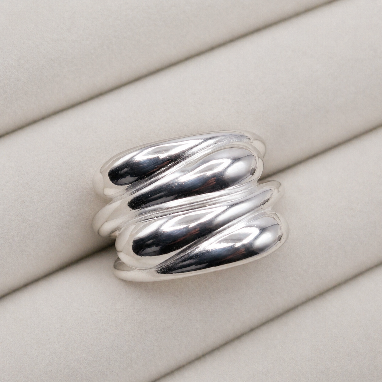 Anillo Triple Ondas