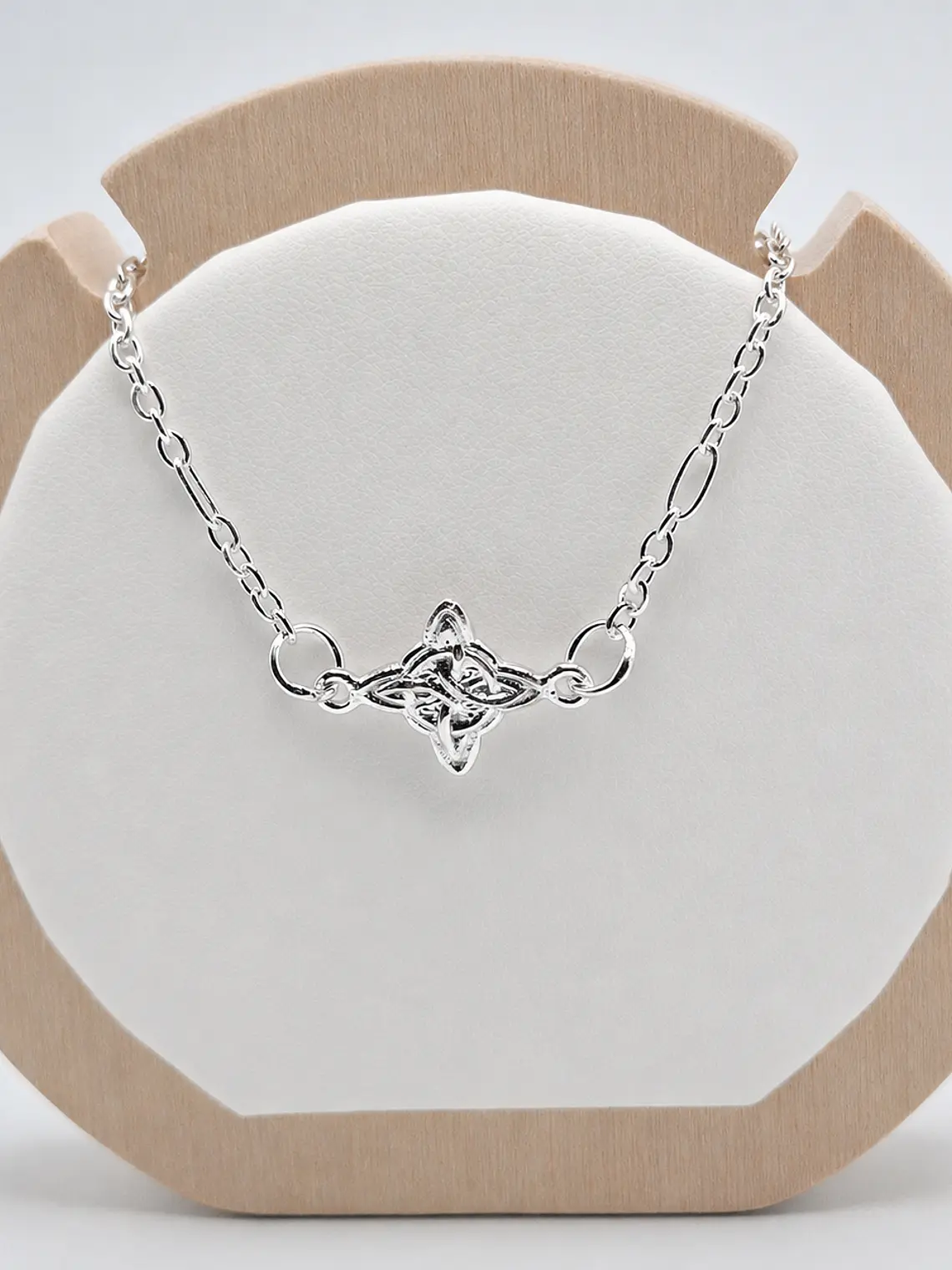 Pulsera Nudo de Bruja Clásica 1