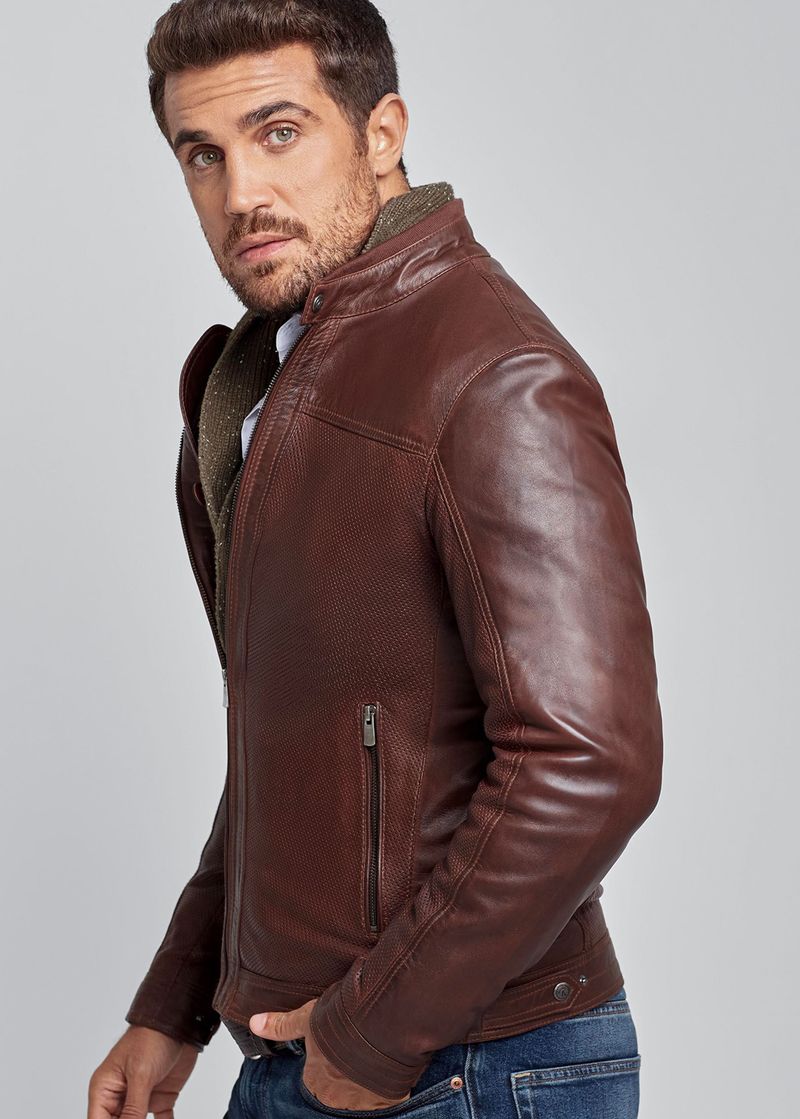 CASACA DE CUERO LISO Y PERFORADO Touch 1