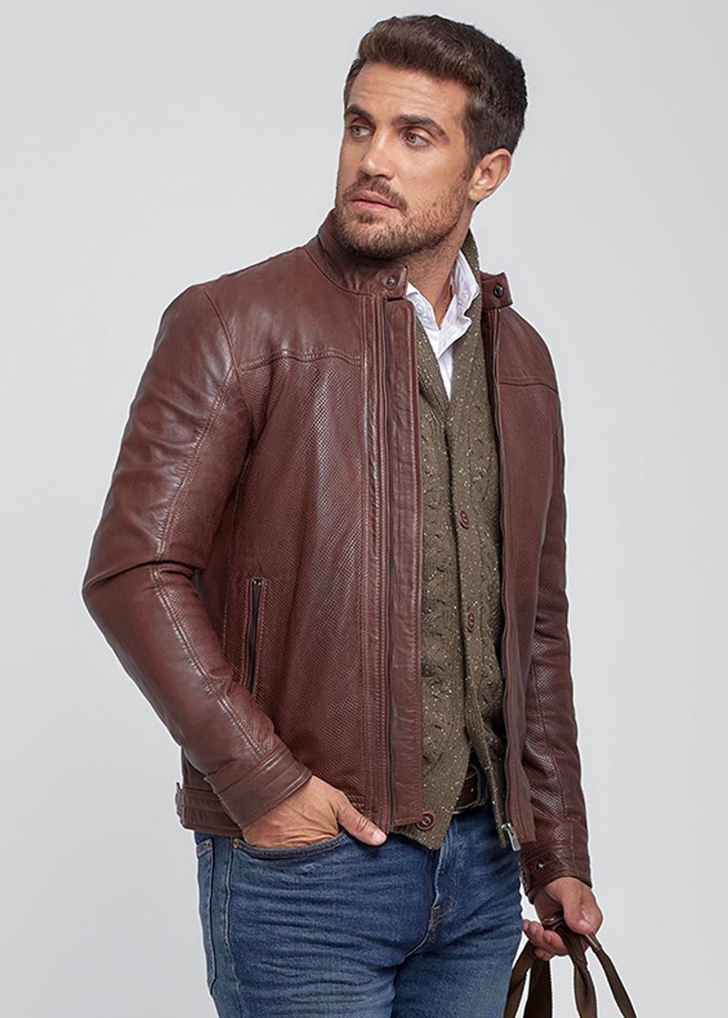 CASACA DE CUERO LISO Y PERFORADO Touch 4