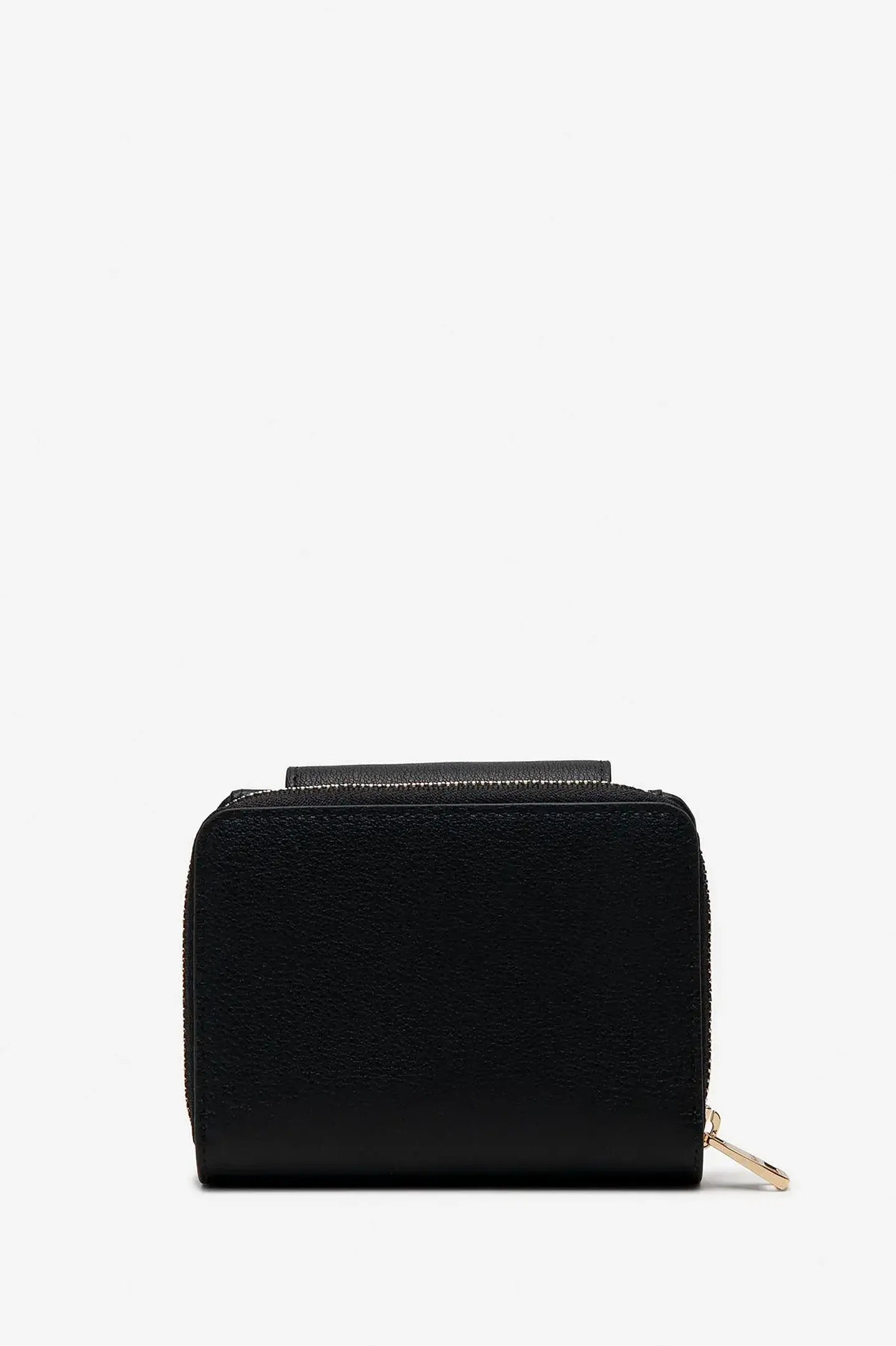 BILLETERA CUERO ZIP POCKET 3