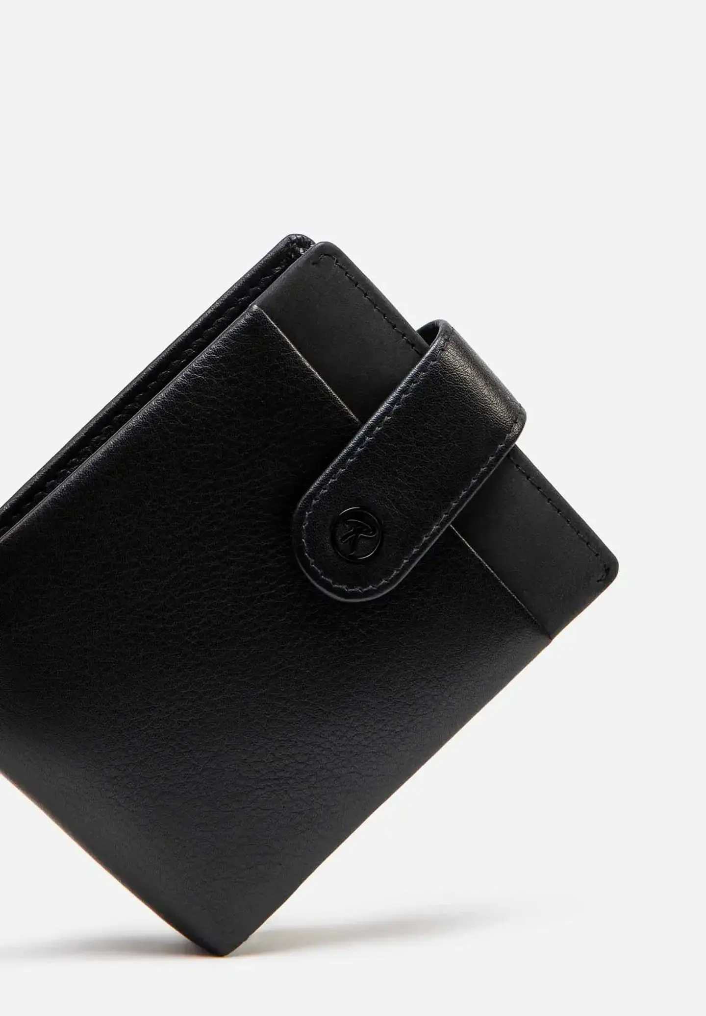 BILLETERA AXIS CON BROCHE II 3