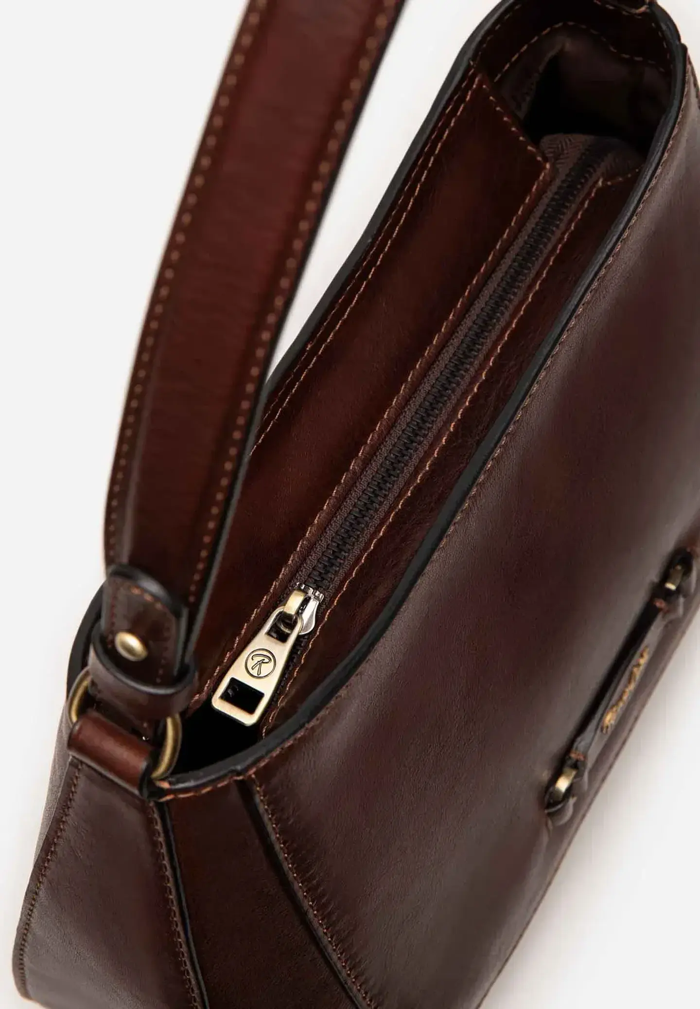CARTERA SHOULDER HERITAGE Form 3