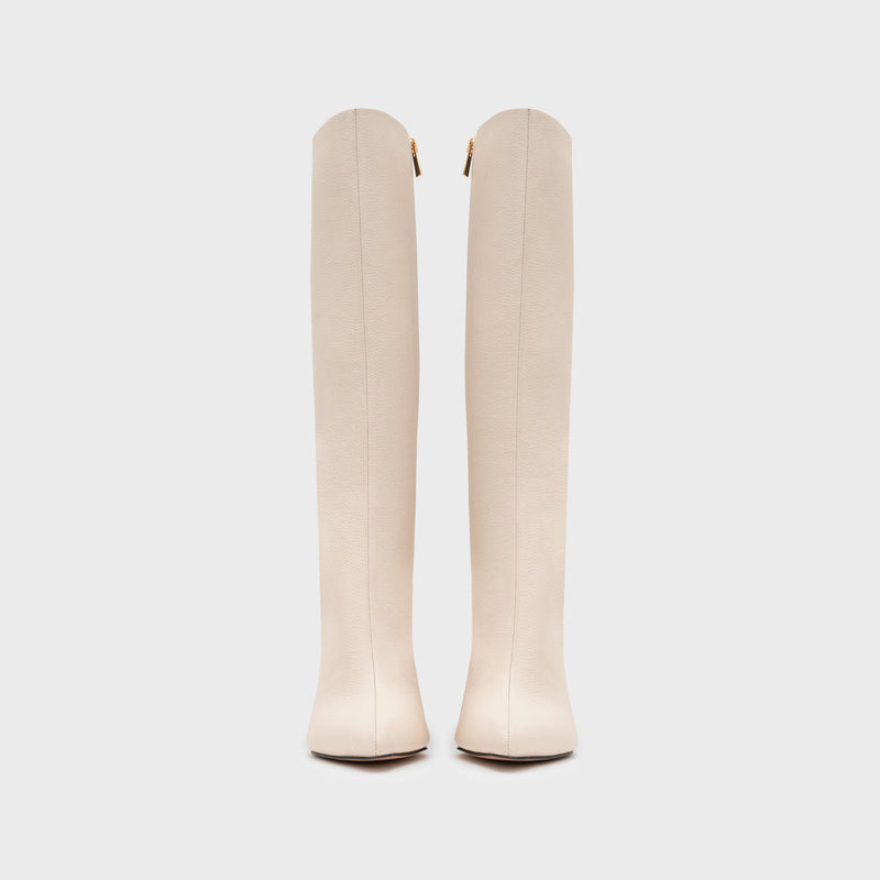 BOTA AISSA HUESO 6