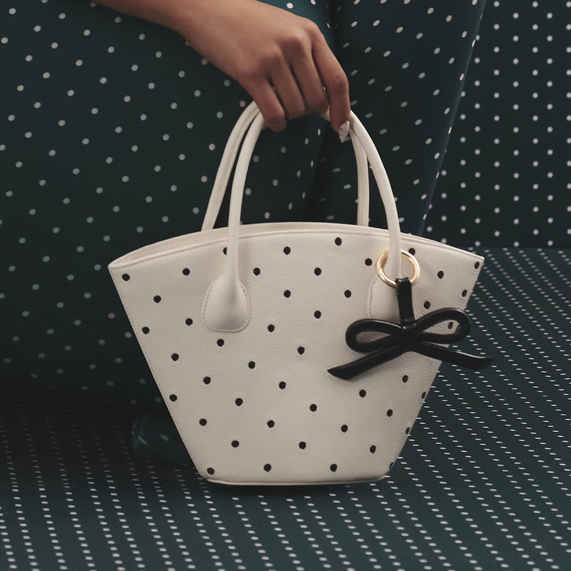 MONA TRAPEZE BAG HUESO 2
