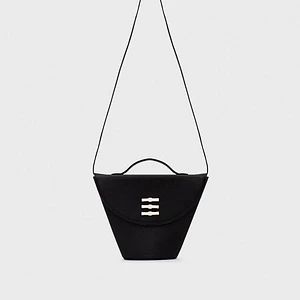 LUCILLE FLAP TRAPEZE BAG NEGRO