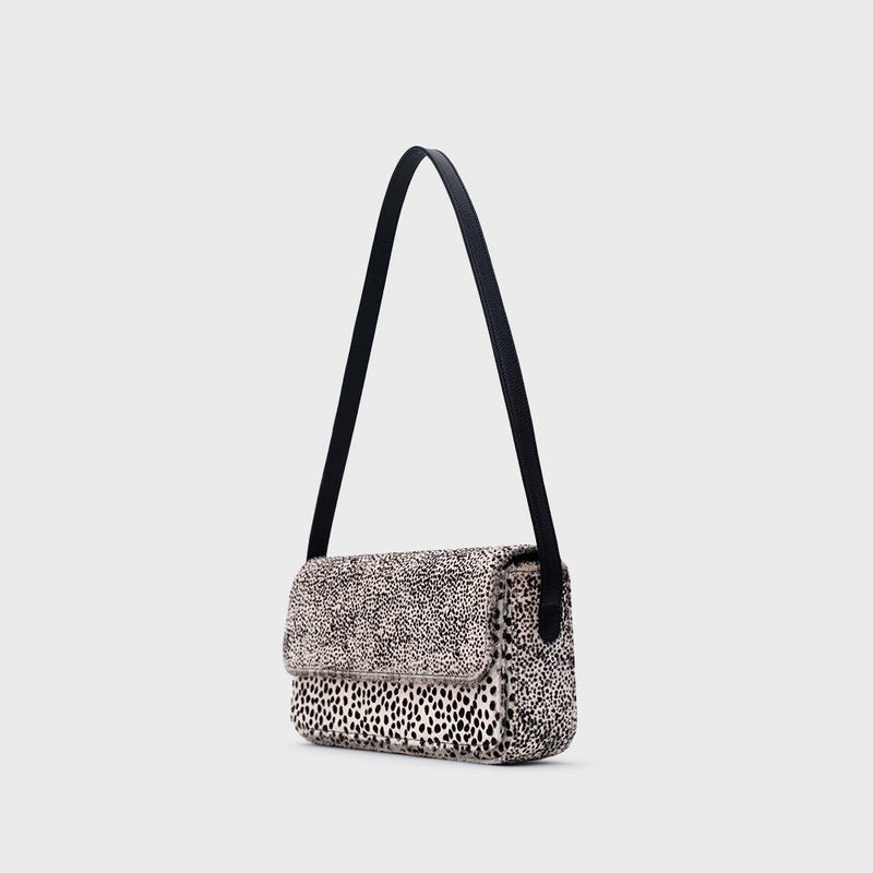 ANIKA FLAP BAG HUESO 3