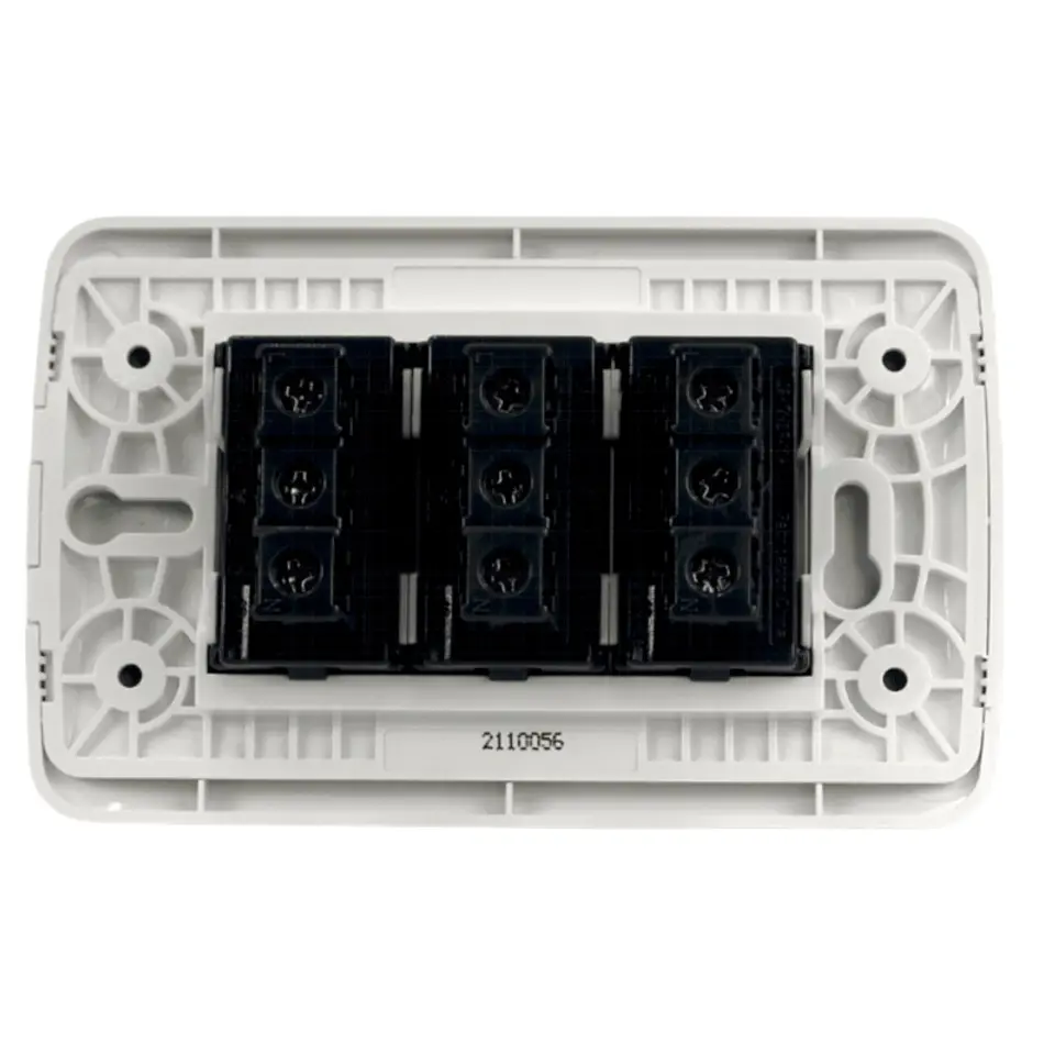 TOMA TRIPLE 10A 250V BLANCO LEXO 3