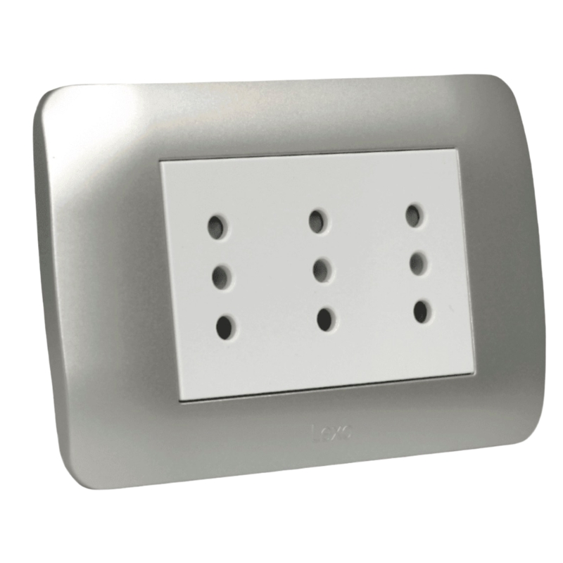 Toma Triple Compacto 10A 250V Blanco / Plata LEXO