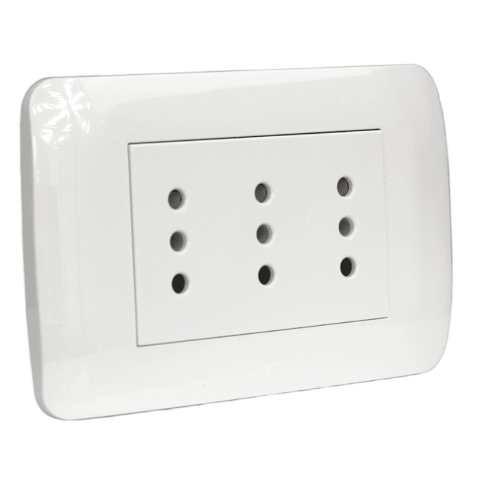 Toma Triple Compacto 10A 250V Blanco LEXO 1