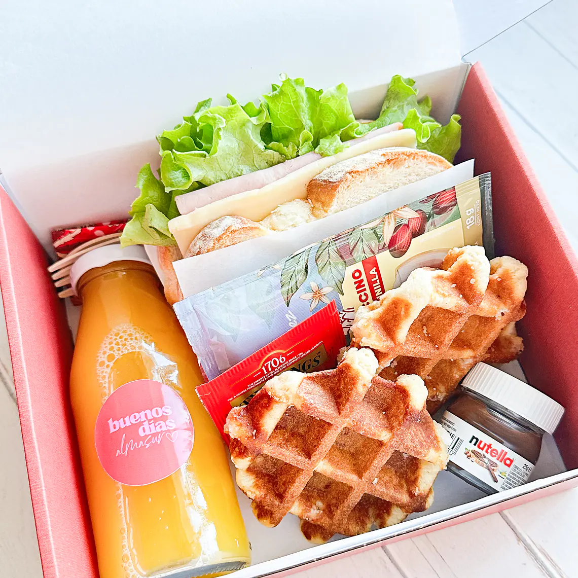 Desayuno Petit Waffles 1
