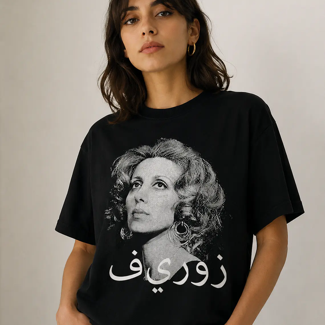 Polera Fairuz – Noir Arabic Portrait 1