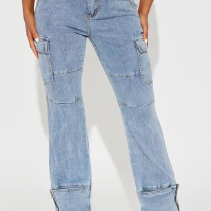 JEANS CARGO BOLSILLOS FASHION NOVA