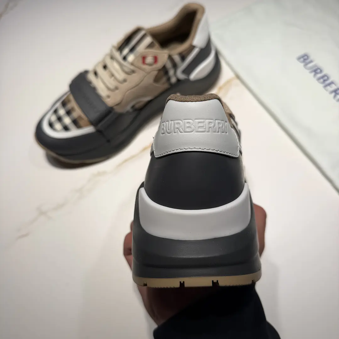 ZAPATILLAS BURBERRY 3