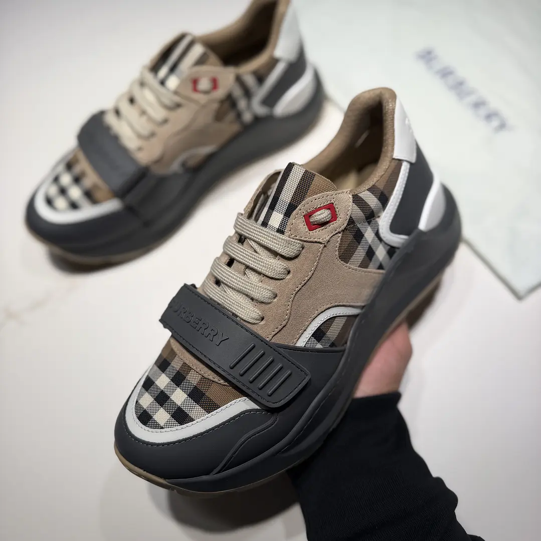 ZAPATILLAS BURBERRY 1