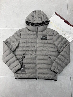 CHAQUETA EA7