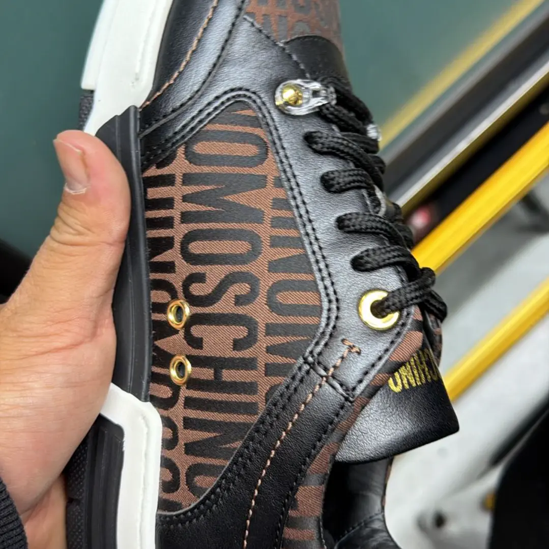 ZAPATILLAS MOSCHINO 1