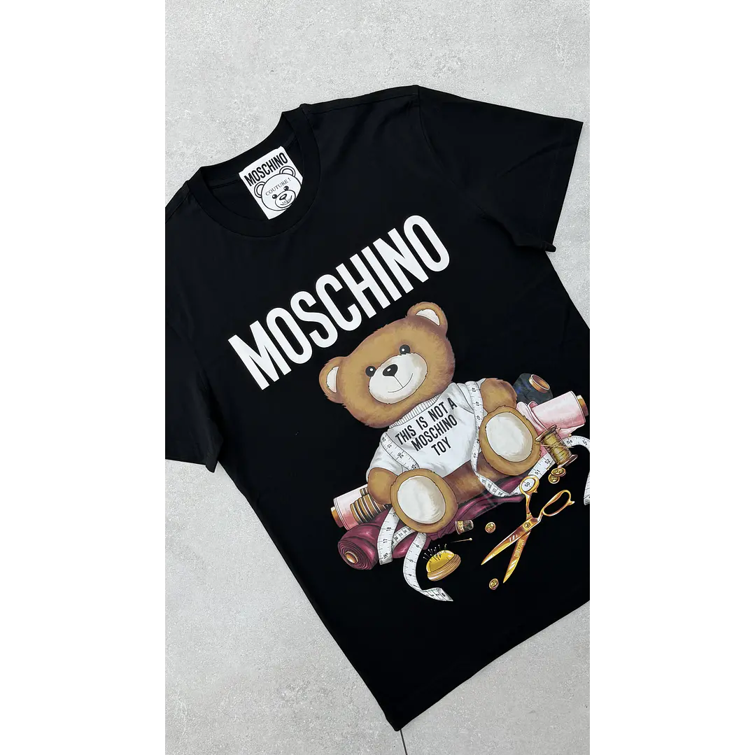 POLERA MOSCHINO 1
