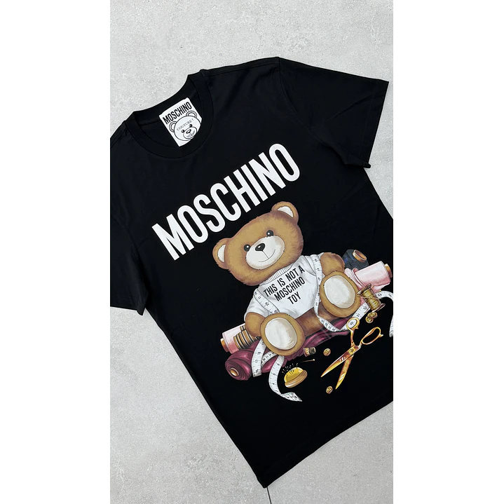 POLERA MOSCHINO 1