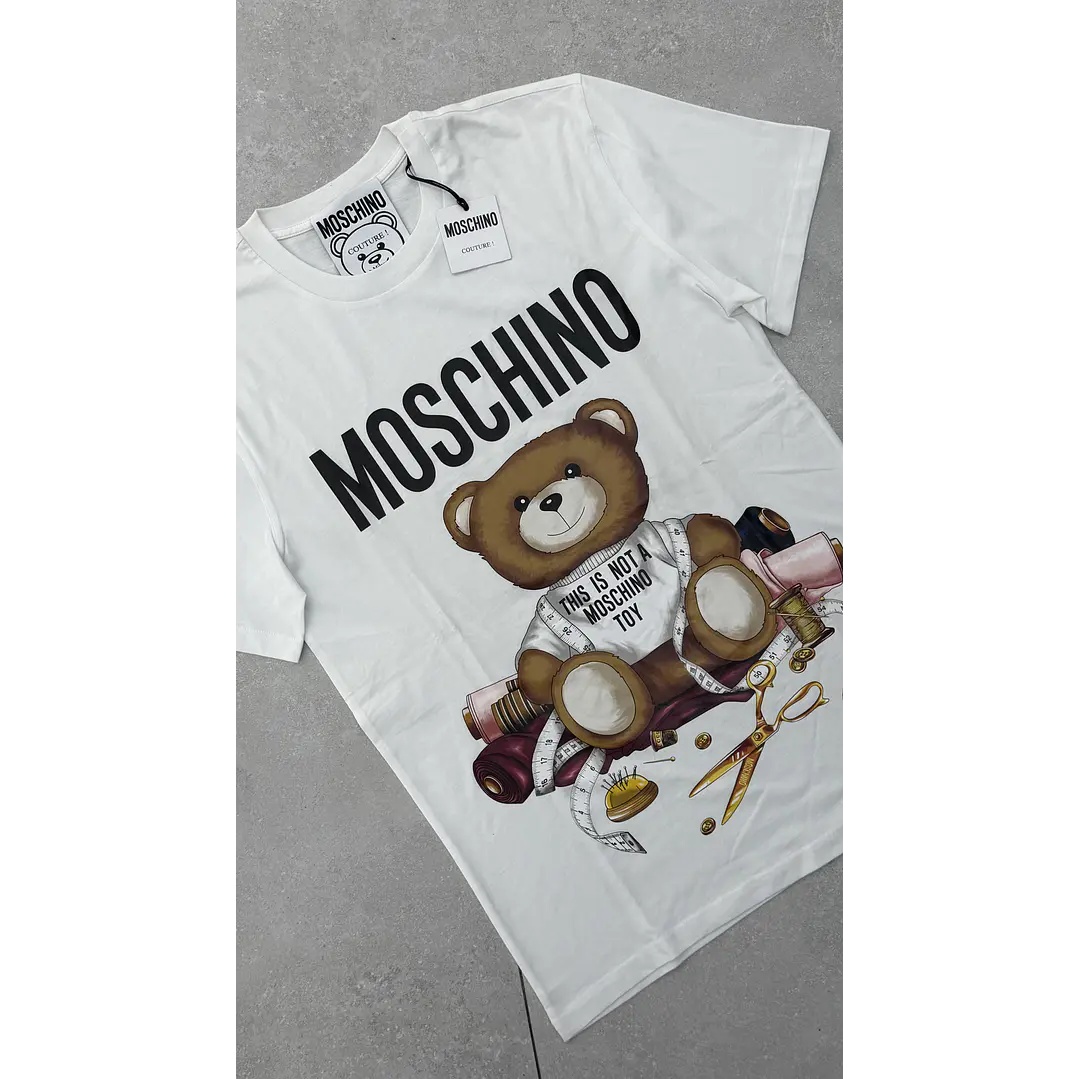 POLERA MOSCHINO 1