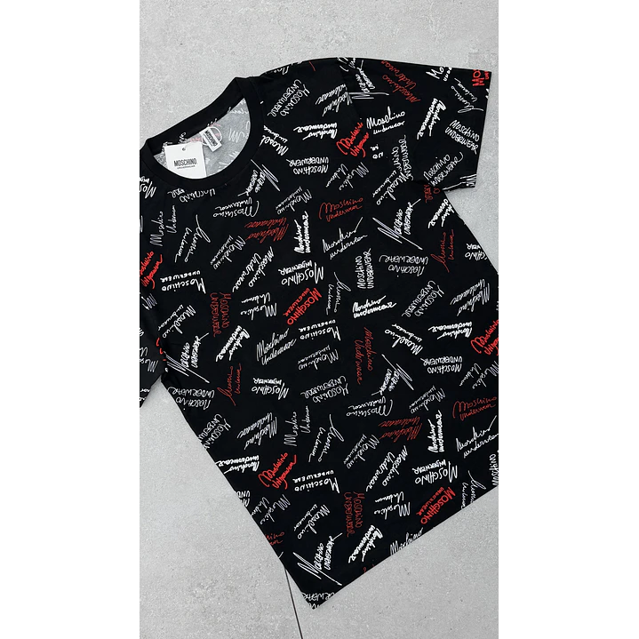 POLERA MOSCHINO 1