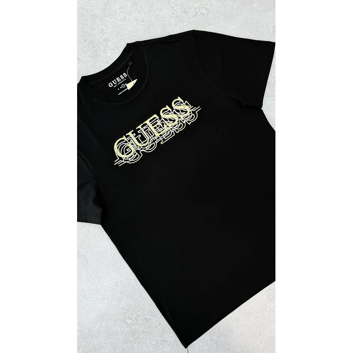 POLERA GUESS 1