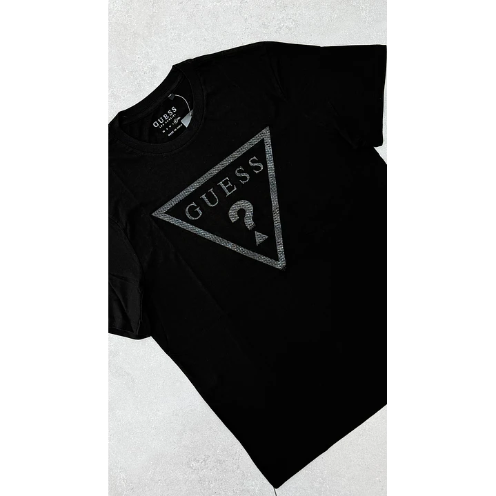 POLERA GUESS 1