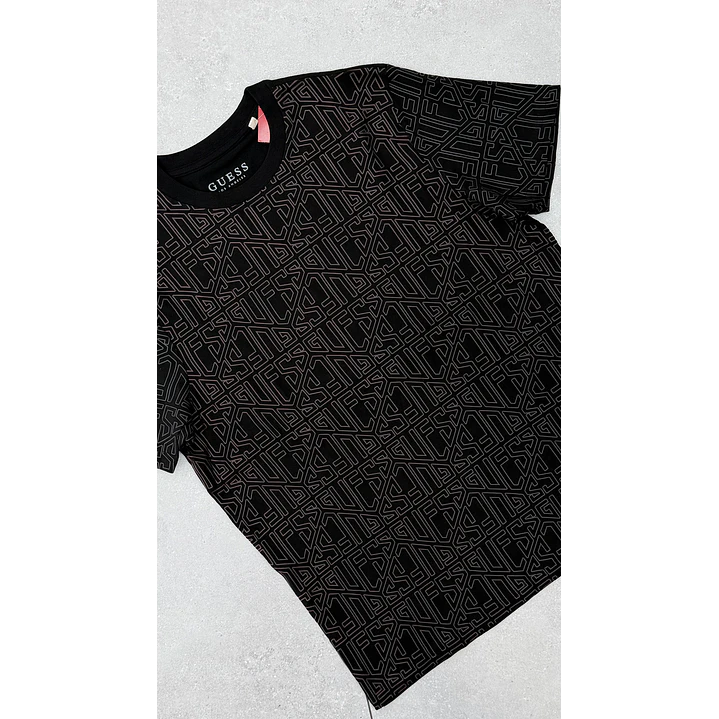 POLERA GUESS 1