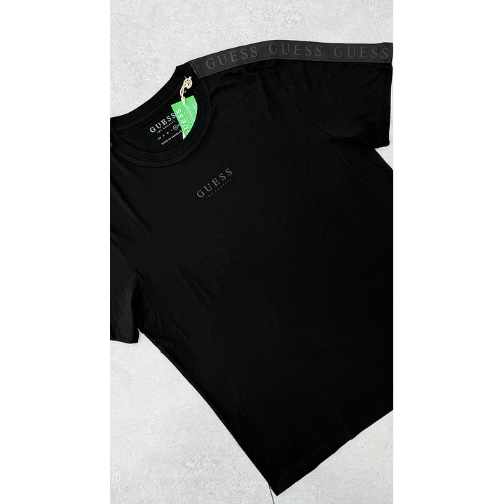 POLERA GUESS 1
