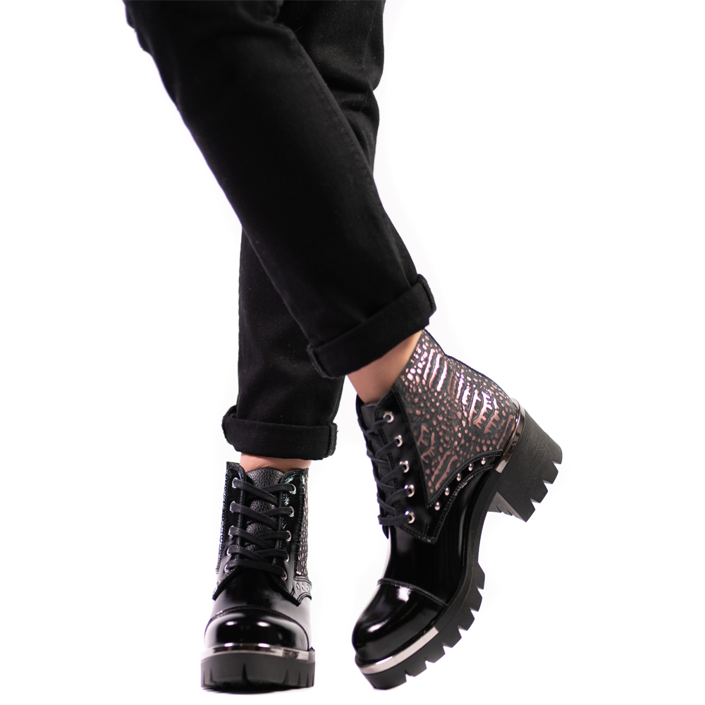 Matilda Black Rose 4