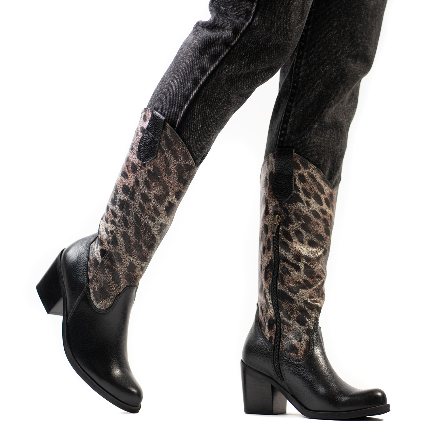 Vittoria Negro Print 1