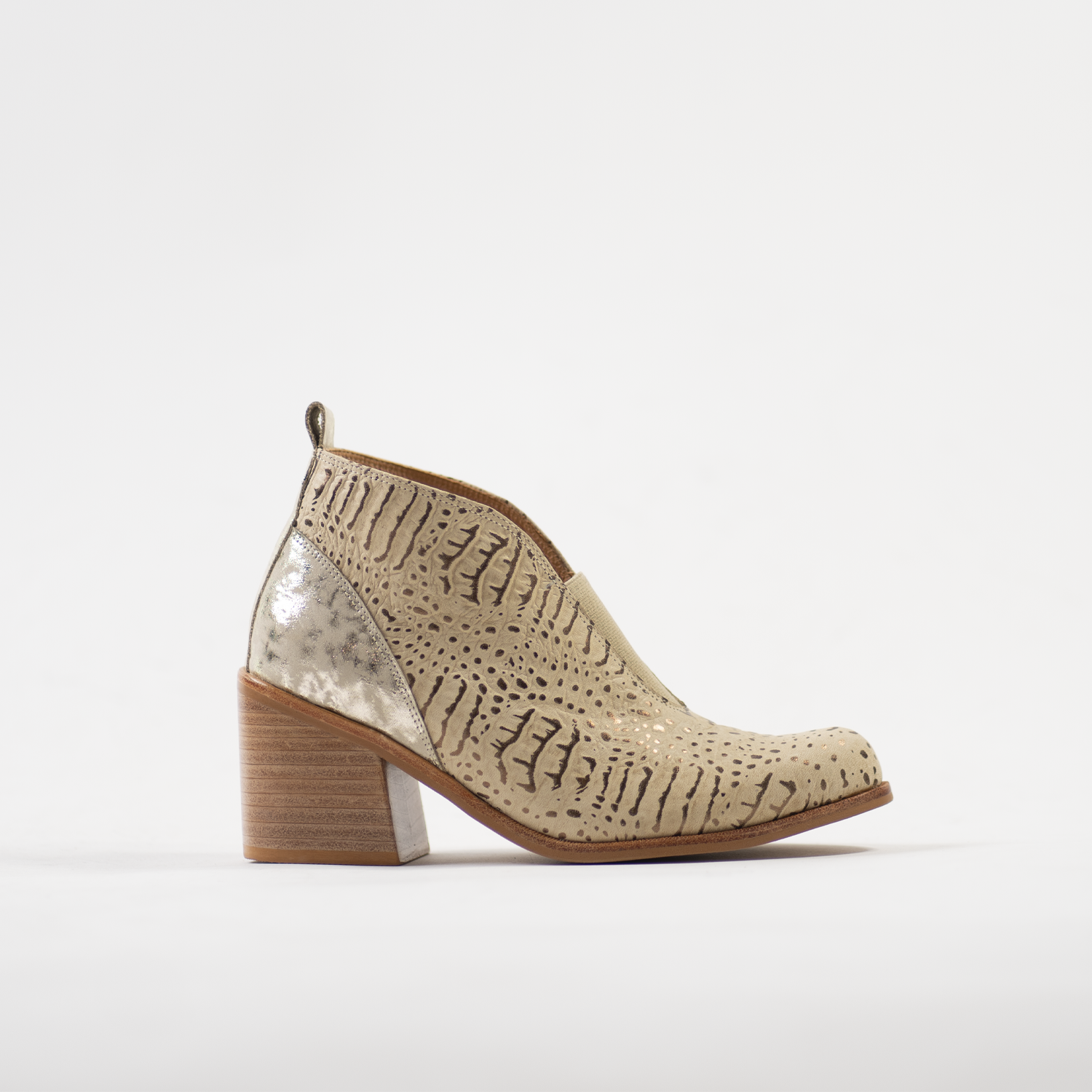 Bianca Marfil Oro 18