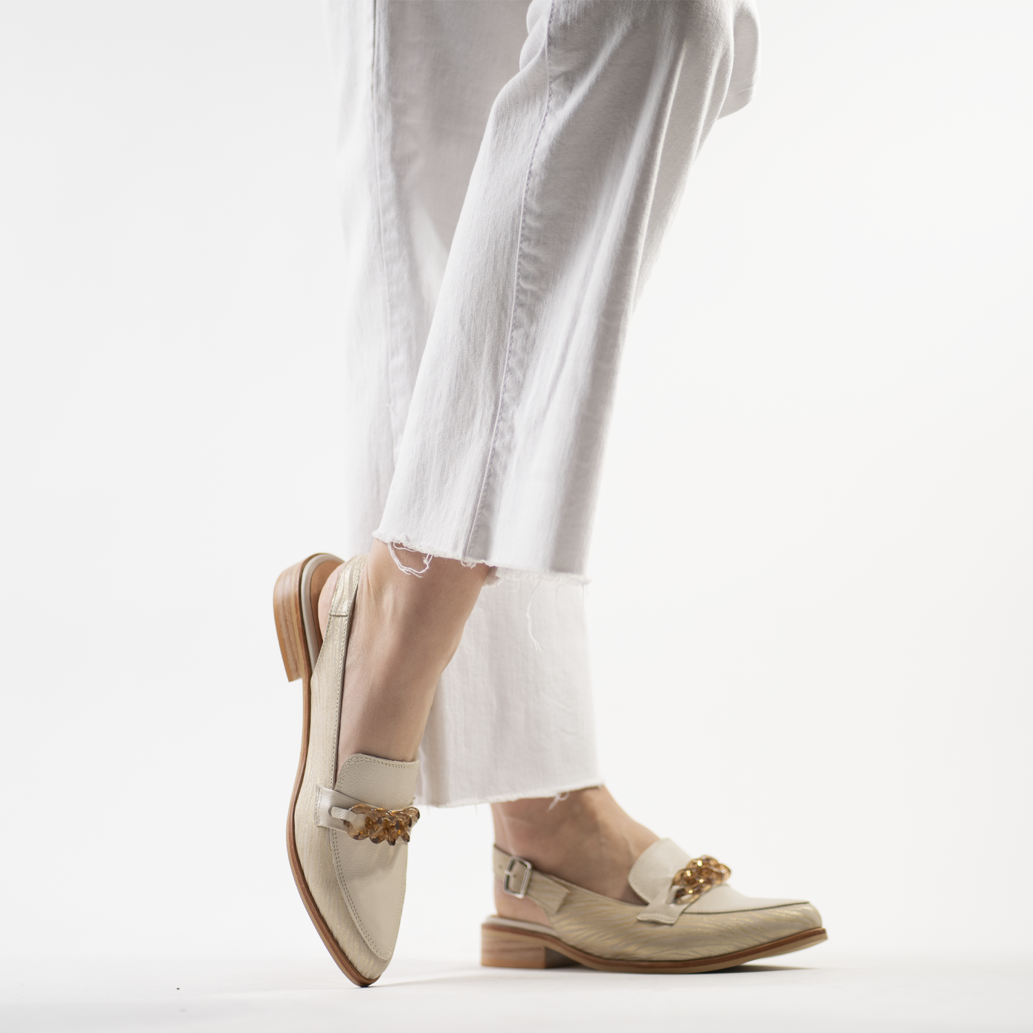 Aura Zeebra Marfil 3