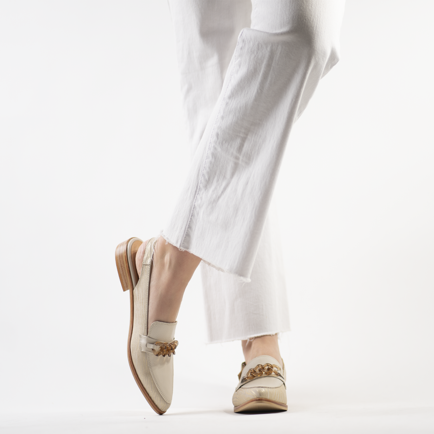 Aura Zeebra Marfil 6