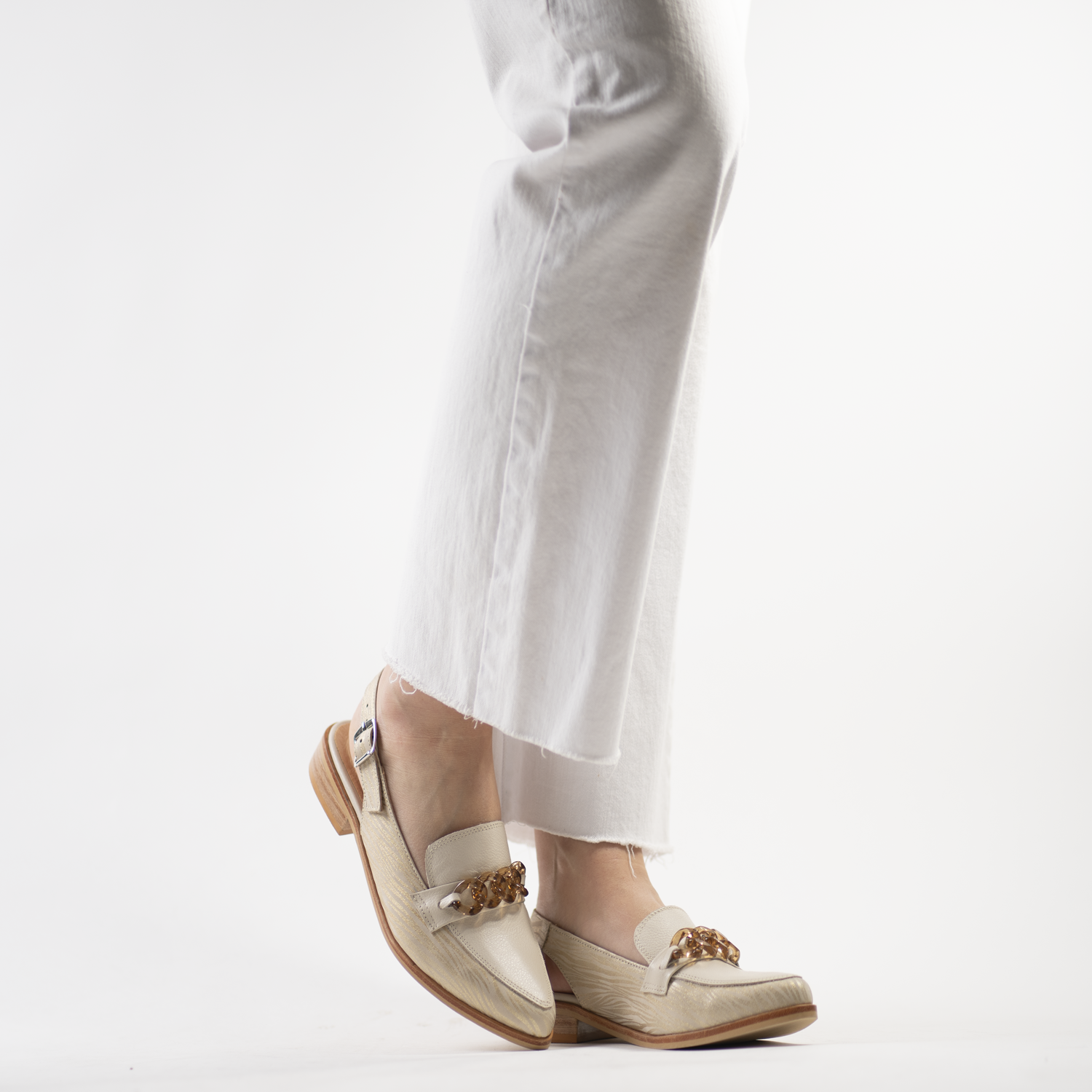 Aura Zeebra Marfil 7