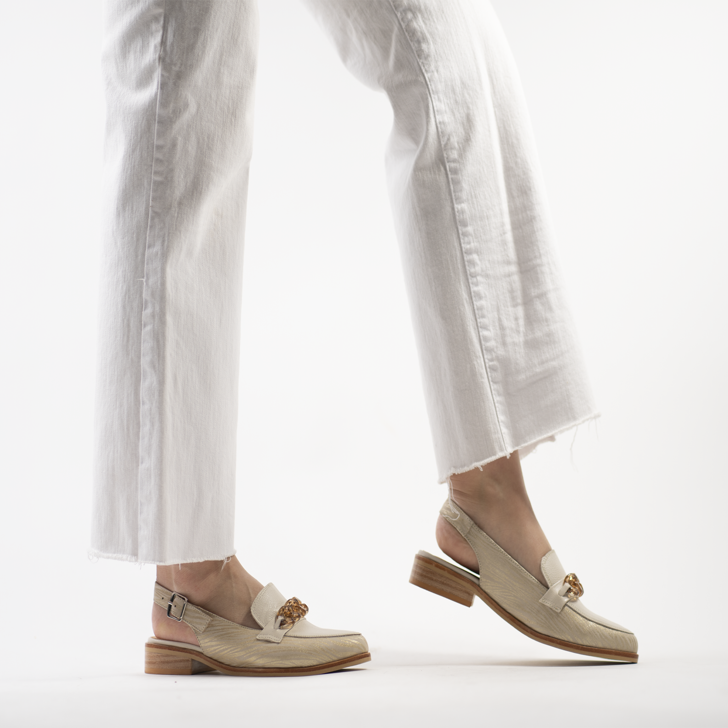 Aura Zeebra Marfil 9