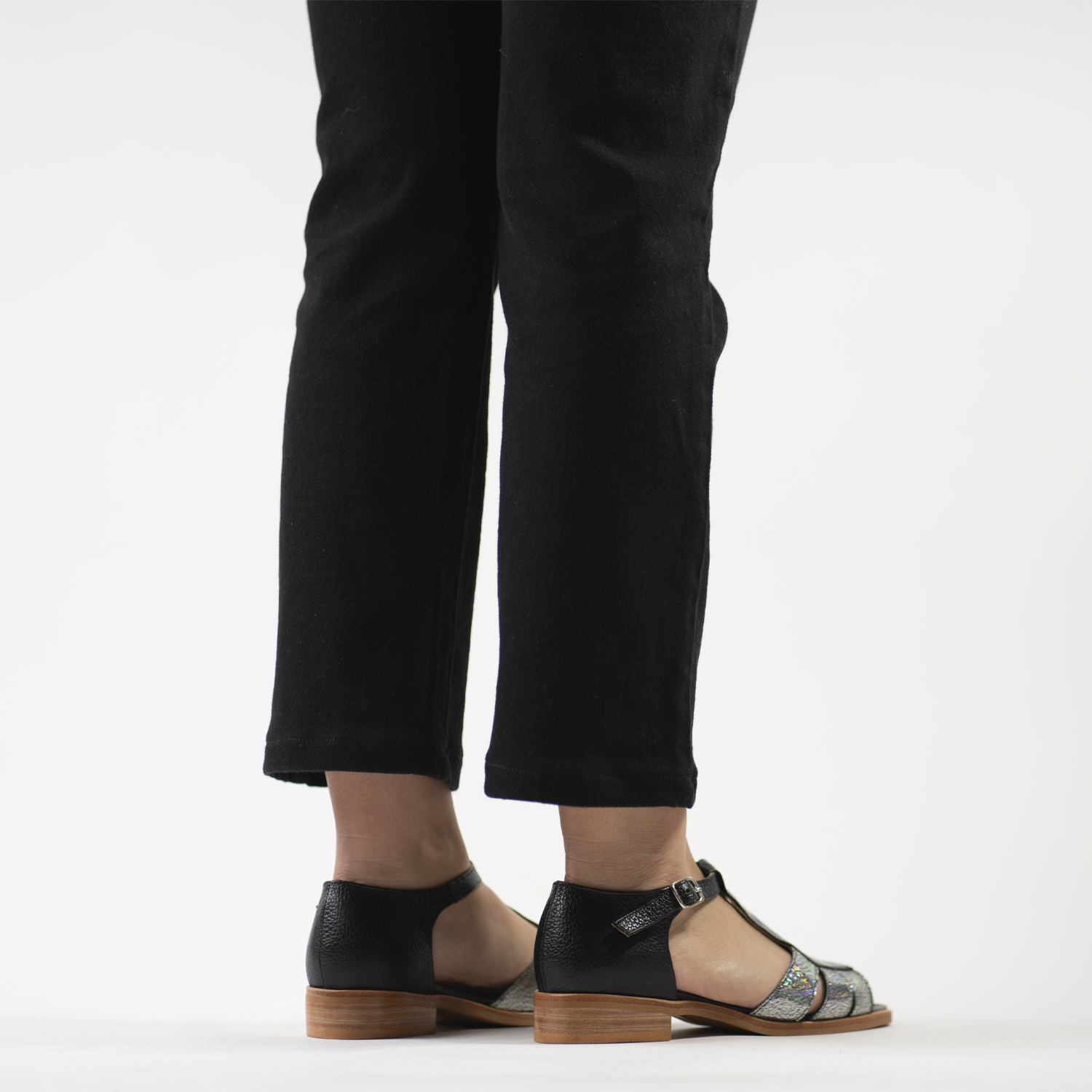 Jacinta Black Ice 12