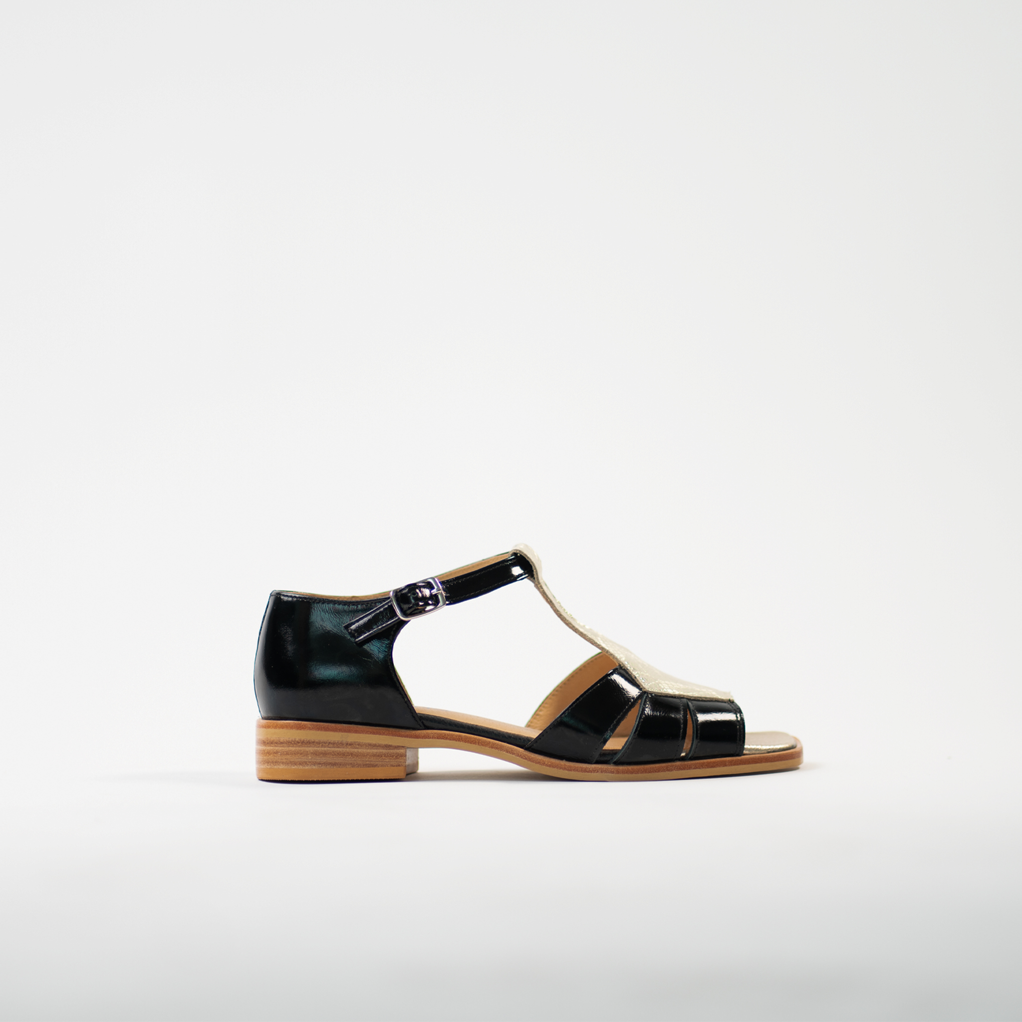 Jacinta Black Gold 12