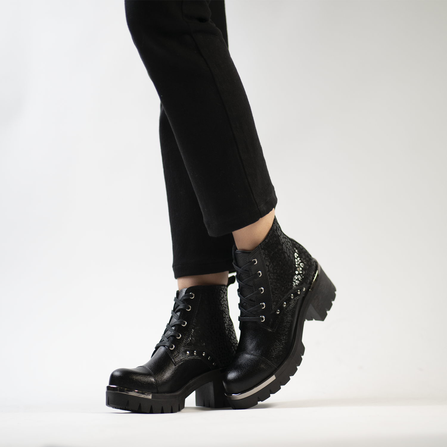 Matilda Negro Print 17