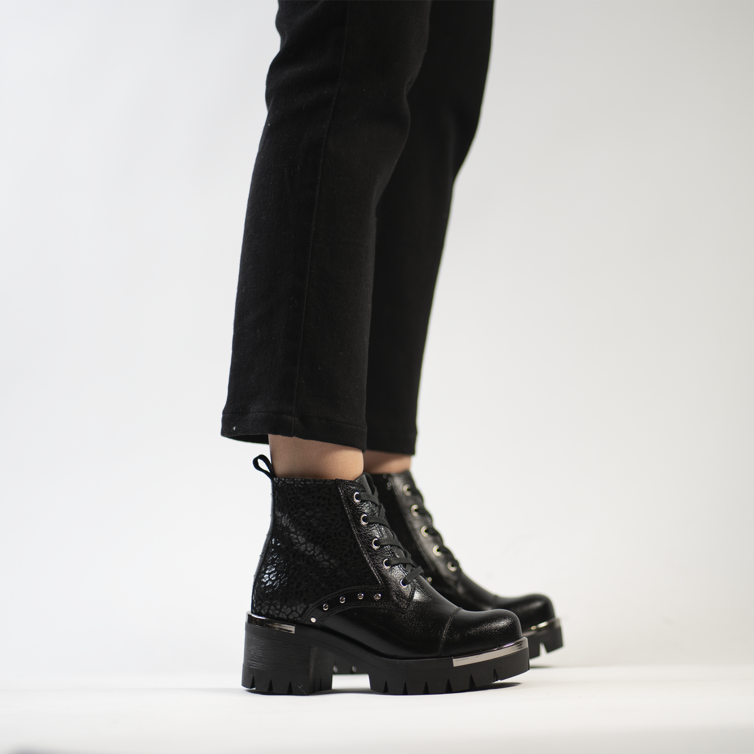 Matilda Negro Print 19