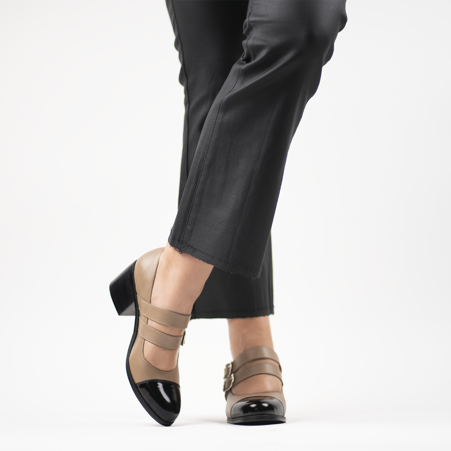 Eloise Cream Black 6