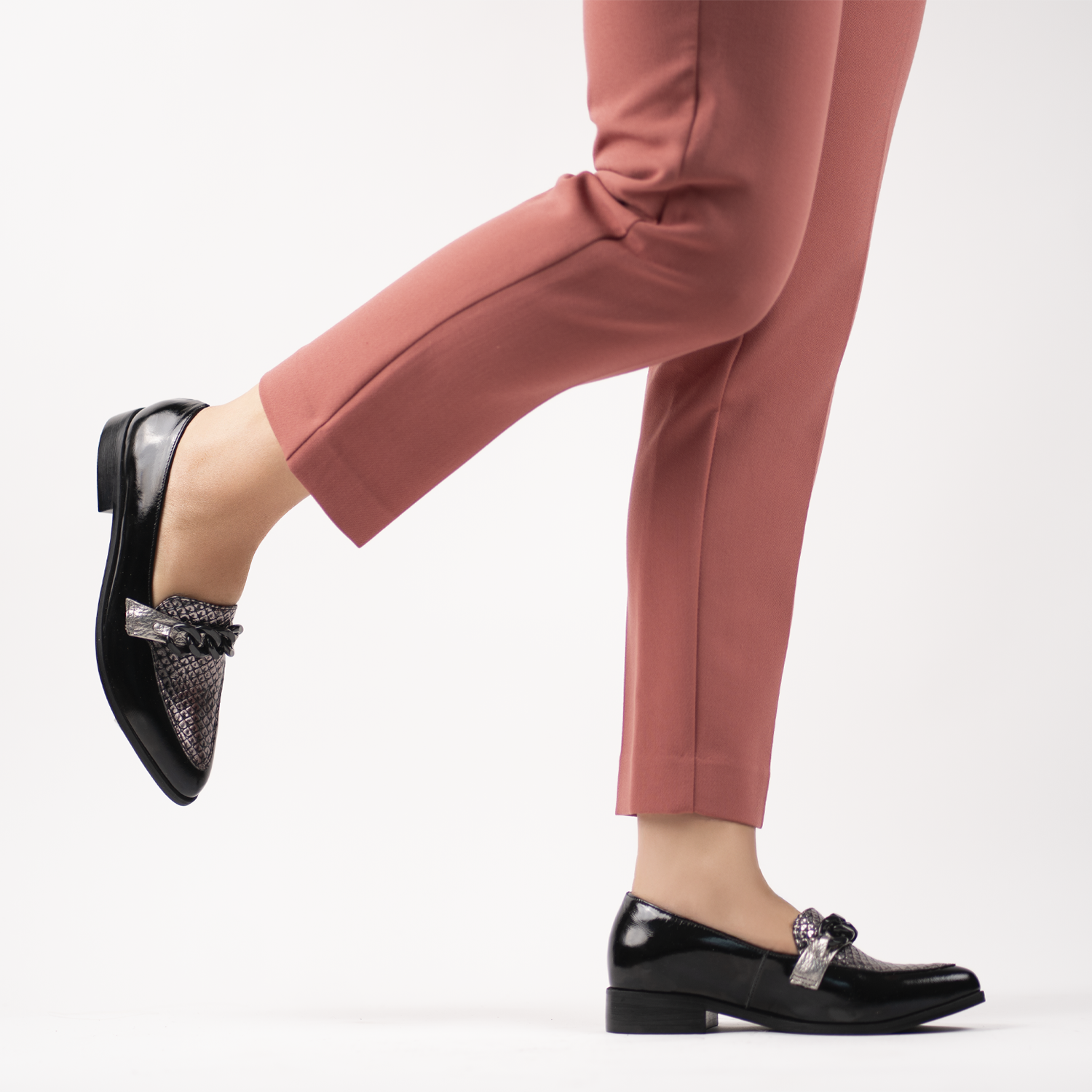 Aurora Dark Silver 4